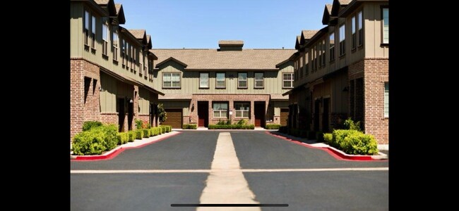 Foto del edificio - 6140 71st St