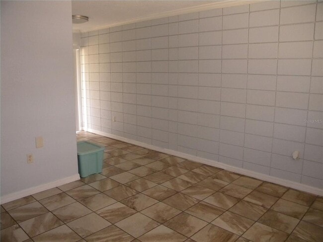 Building Photo - 1031 Royal Palm Ave