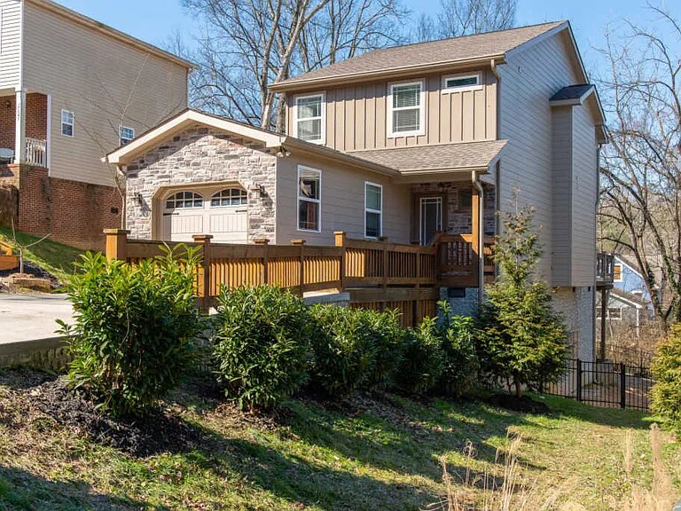 Foto principal - 1151 Coker Cir