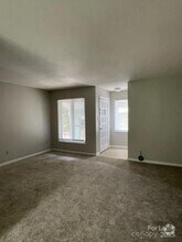 Building Photo - 2026 Harvest Ln
