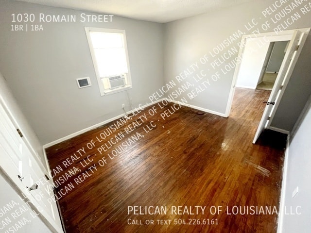 Building Photo - 1030 Romain St
