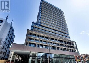Building Photo - 285-285 Dufferin St