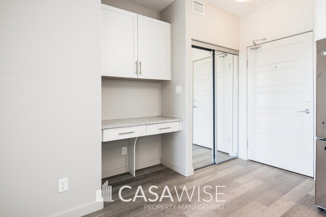 Building Photo - 1144-1144 Adamson Dr SW