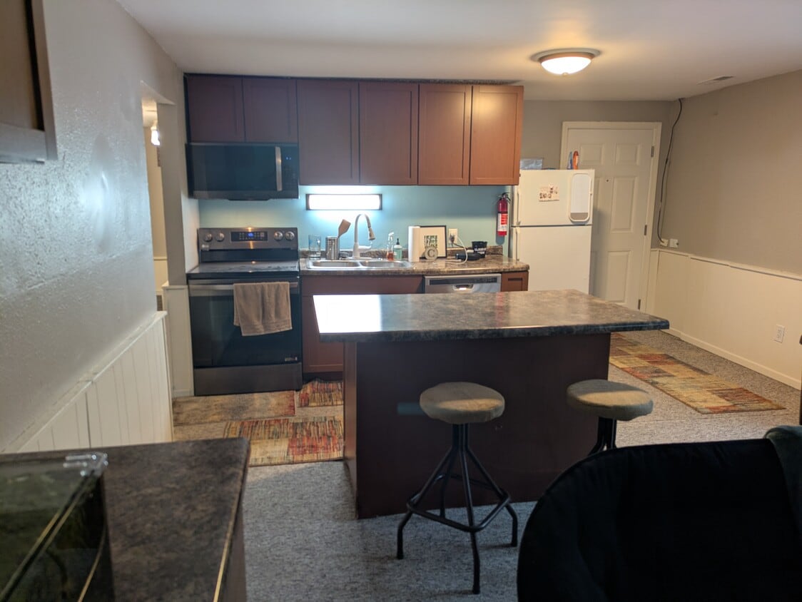 Primary Photo - 635 West 25th Street