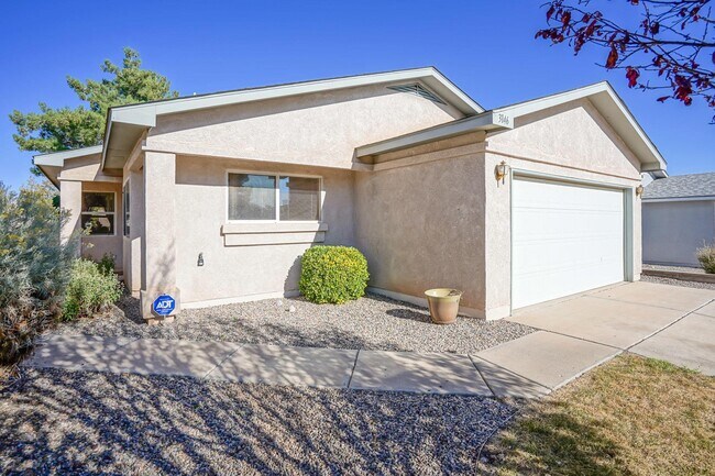 Foto del edificio - 3146 Chama Meadows Dr NE