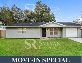 Building Photo - 1216 Sagamore Dr