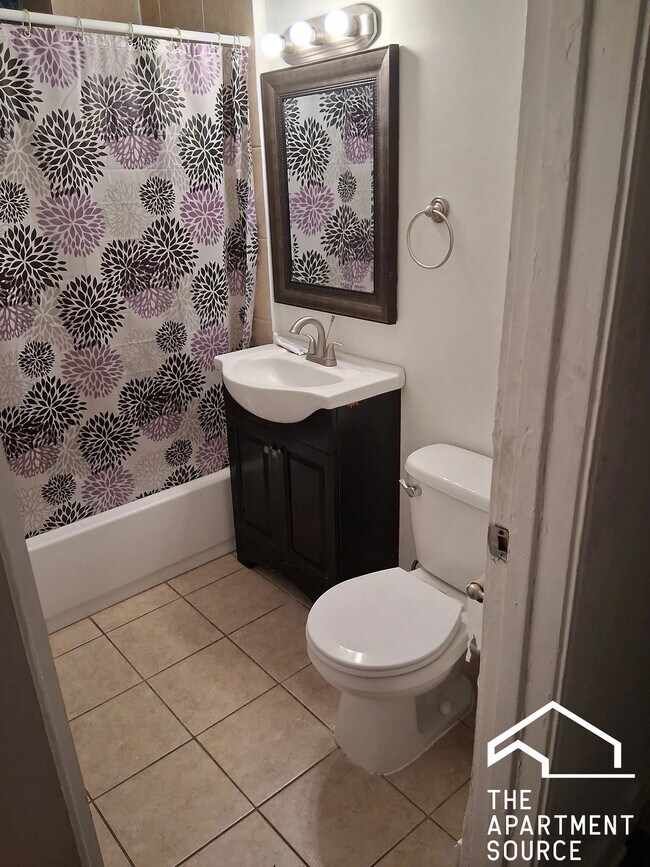 Foto del edificio - 1542 W Birchwood Ave