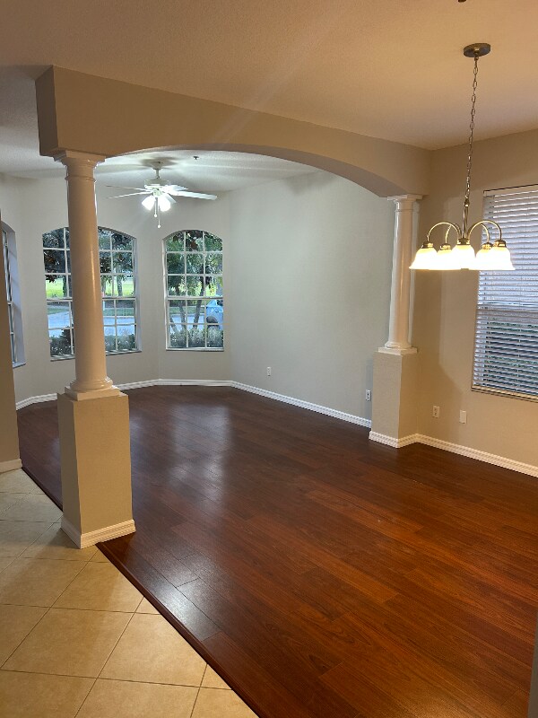 Foto del edificio - 9401 Leland Dr