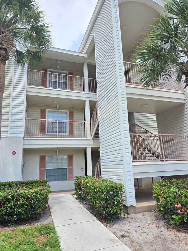 Foto del edificio - 3/2 2nd Floor Condo AVAILABLE NOW!