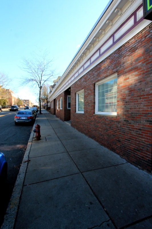 Building Photo - 300 Highland Ave