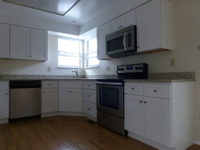 Building Photo - Arvada Wood Run III 2 Bed 2 Bath