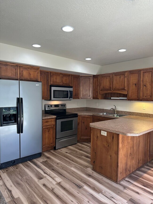 Foto del edificio - Modern 3 Bed, 2.5 Bath Townhouse - Excelle...