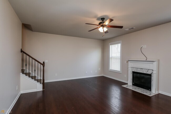 Building Photo - 5720 Shore Isle Ct