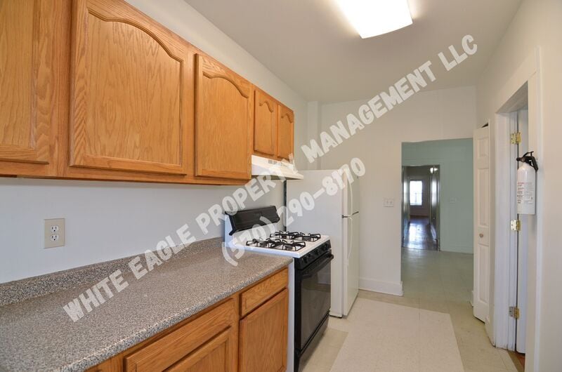 Foto principal - 740 Harrison Ave