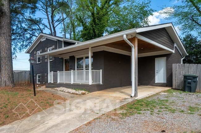 Building Photo - 2 11th Ct N
