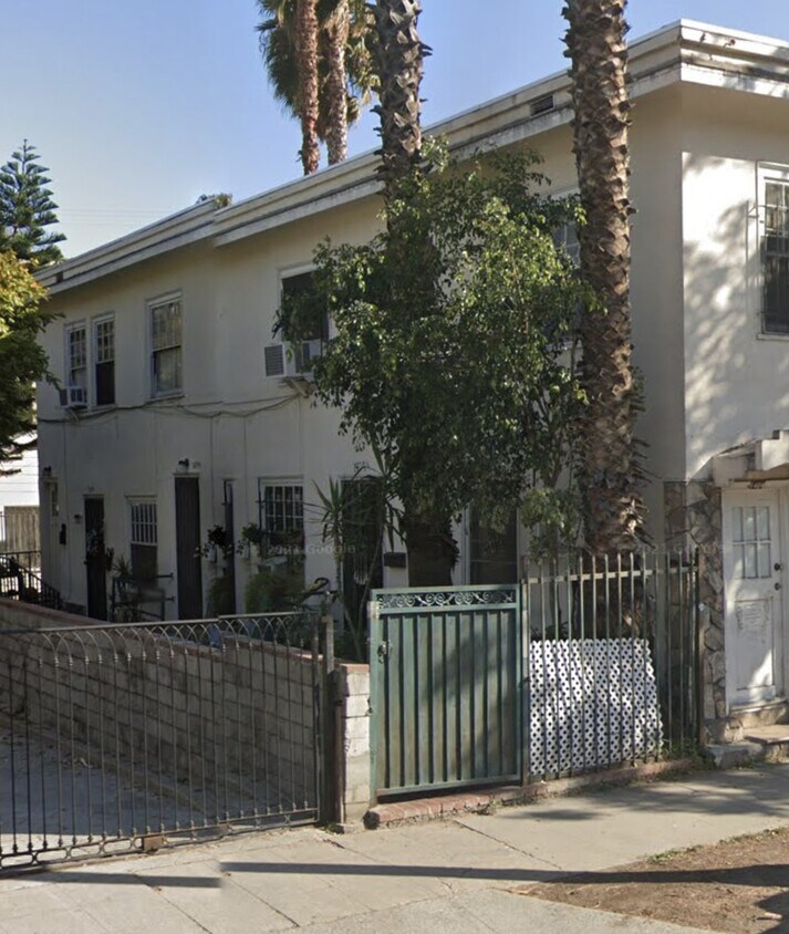 1404 Silver Lake Blvd Unit One Half, Los Angeles, CA 90026 Apartments