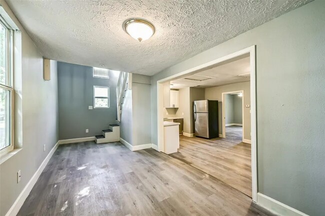 Foto del edificio - 4318 1st St