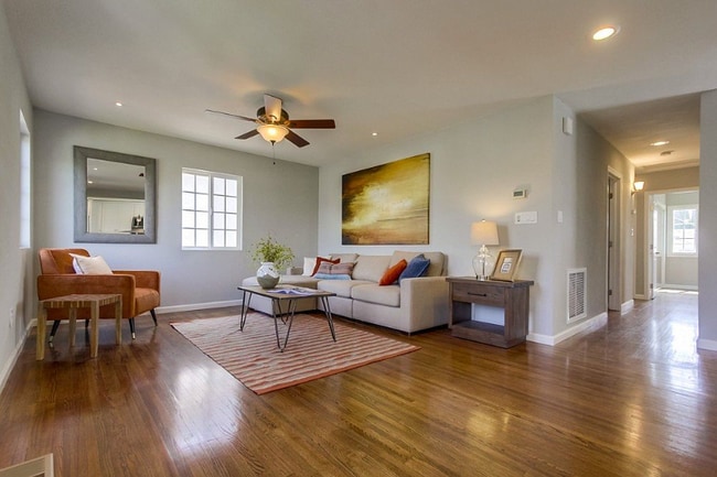 Building Photo - 4355 Elma Ln