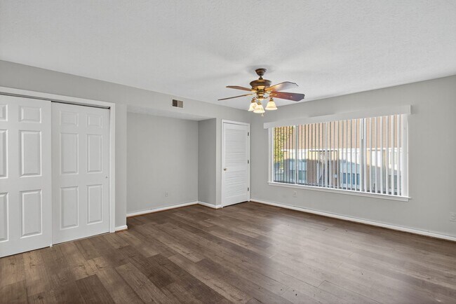 Foto del edificio - 206 Pacific Dr