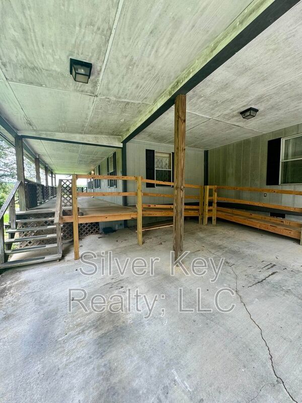 Building Photo - 171 Co Rd 216