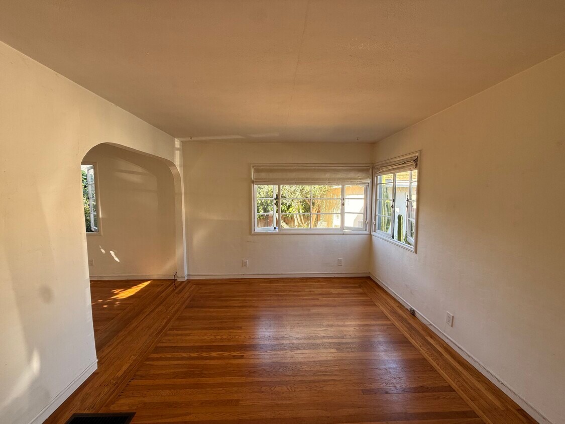 Primary Photo - 1507 Berkeley Way