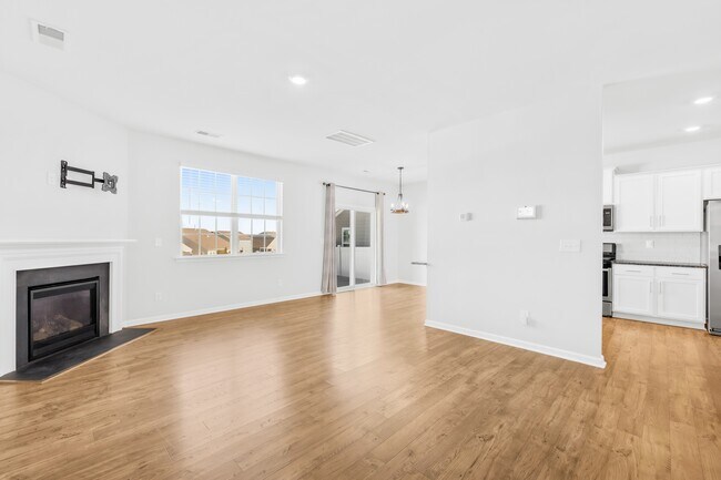 Foto del edificio - 147 Cherry Birch St