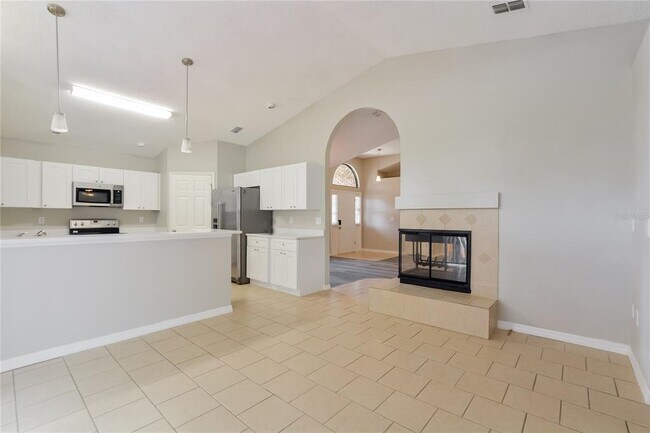 Building Photo - 1312 Seagate Dr S