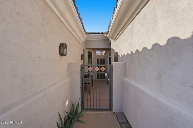 Foto del edificio - 1747 E Northern Ave