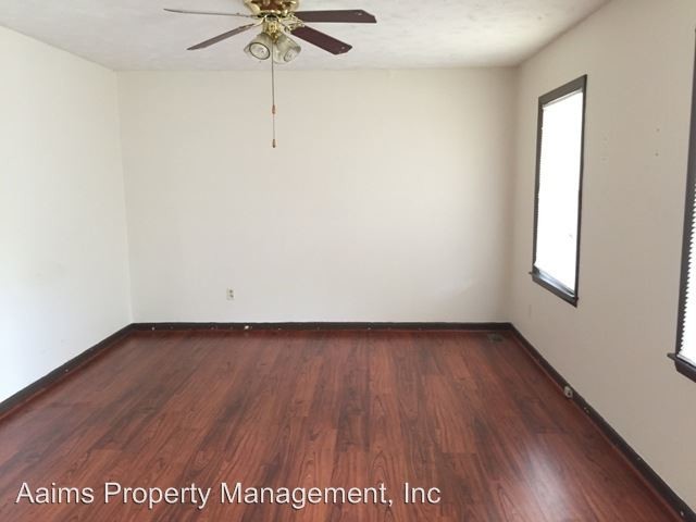 Building Photo - 3 br, 2 bath House - 650 E. Raynor Drive