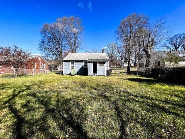 Foto del edificio - 316 Elmwood Dr