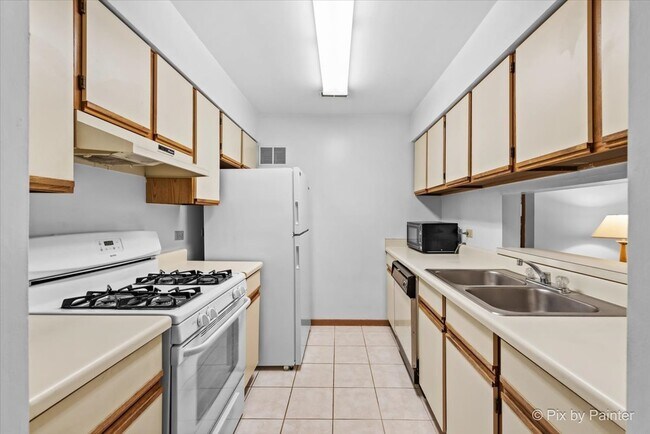 Building Photo - 43 Orchard Terrace
