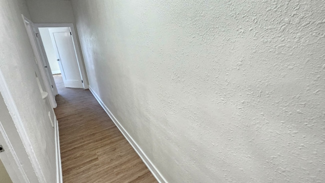 Foto del edificio - 427-431 Normandie Ave