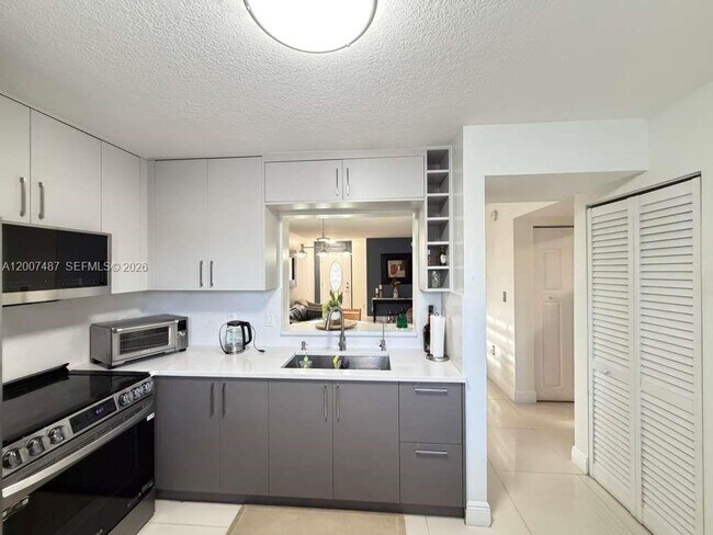 Foto del edificio - 7265 NW 173rd Dr