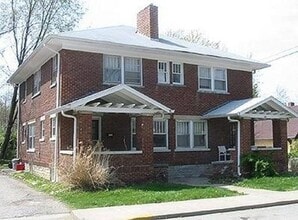 Building Photo - 412 S. Ballantine