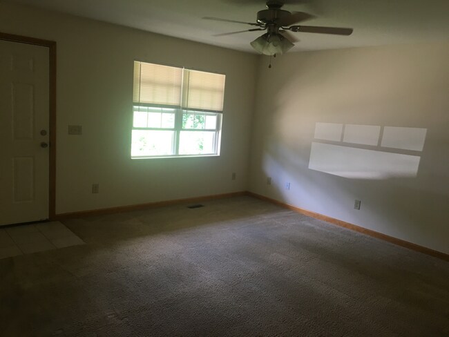 Foto del edificio - 4789 Old Tullahoma Hwy