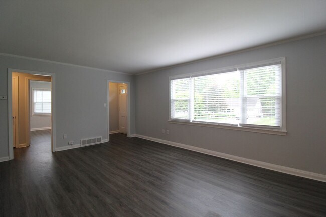 Foto del edificio - 3 Bedroom 1 Bath Home In Prairie Village