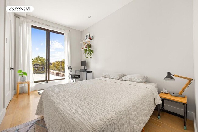 Foto del edificio - 1090 Carroll St