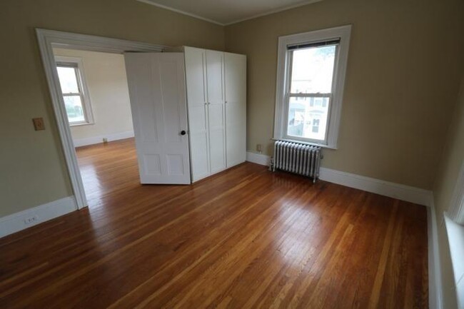 Foto del edificio - 2 bedroom in Beverly MA 01915