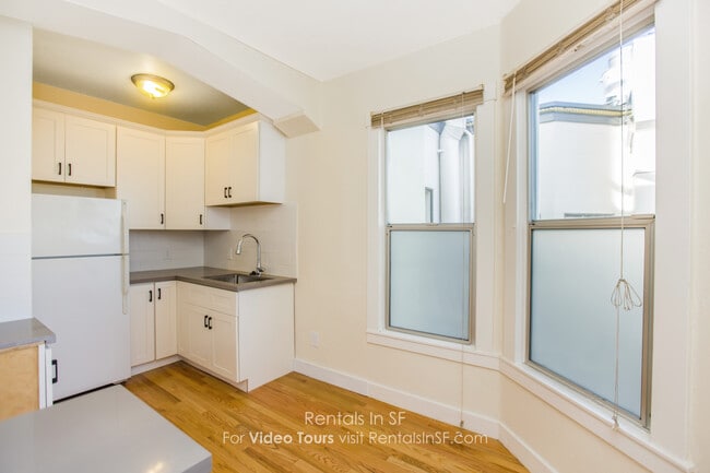Building Photo - 3315 Steiner St