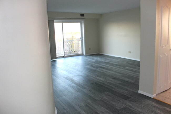 Building Photo - 4500 Beau Monde Dr