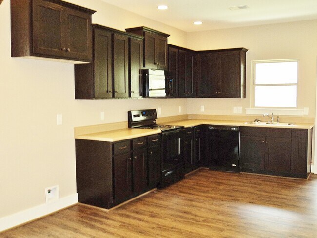 Foto del edificio - Home for rent in Lake Cyrus - ***SIGN A 13...