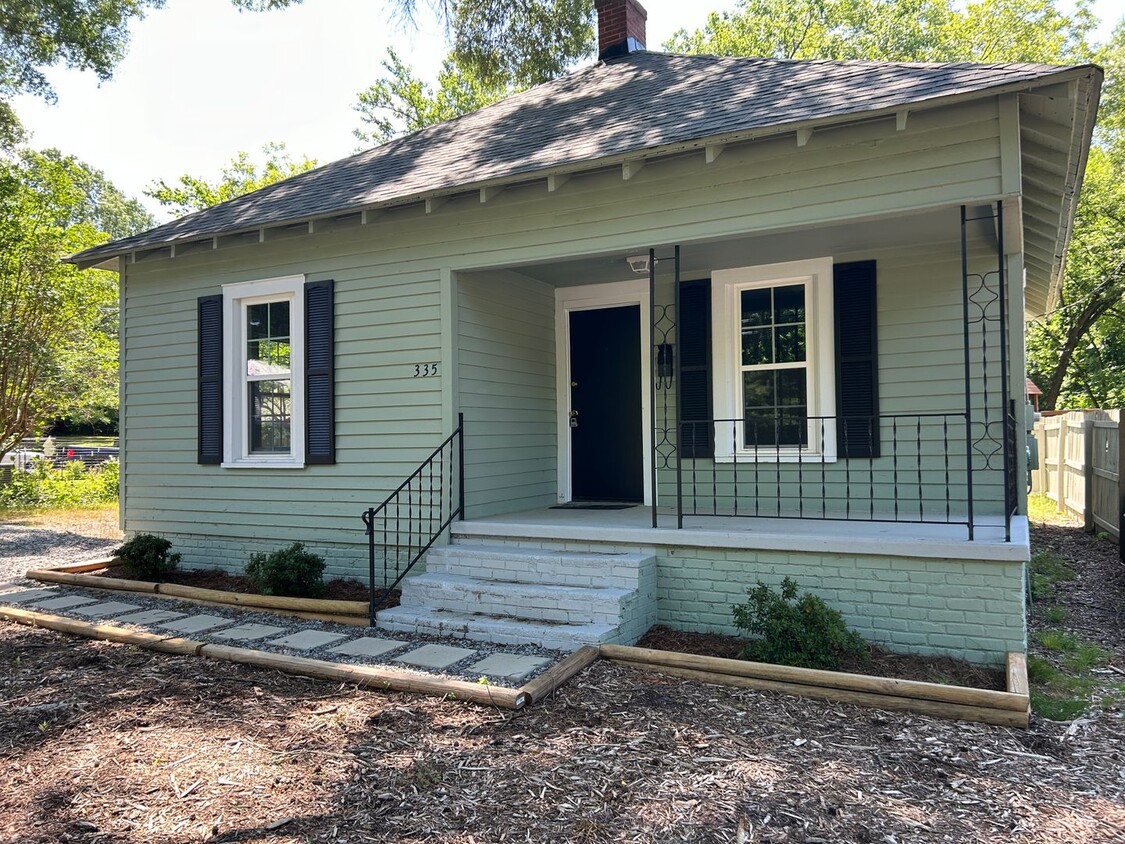 Foto principal - Adorable Renovated Home Near Downtown Moor...