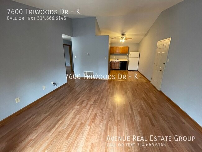 Foto del edificio - 7600 Triwoods Dr
