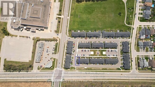 Building Photo - 37 Cygnus Cres