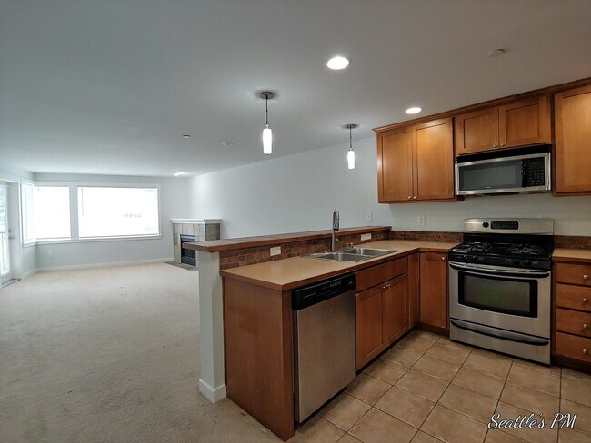 Foto del edificio - 4752 41st Ave SW