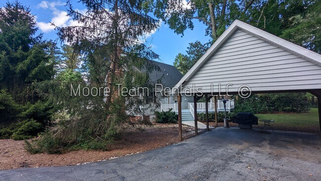 Foto del edificio - 2 Bed Cape Cod + Large Hobby Room