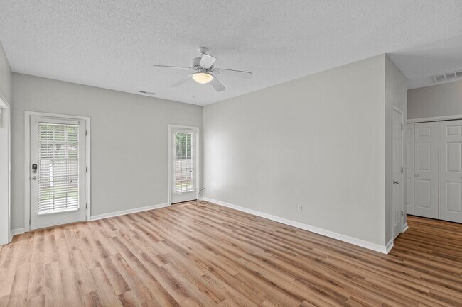 Foto del edificio - 506 Cedar Ave