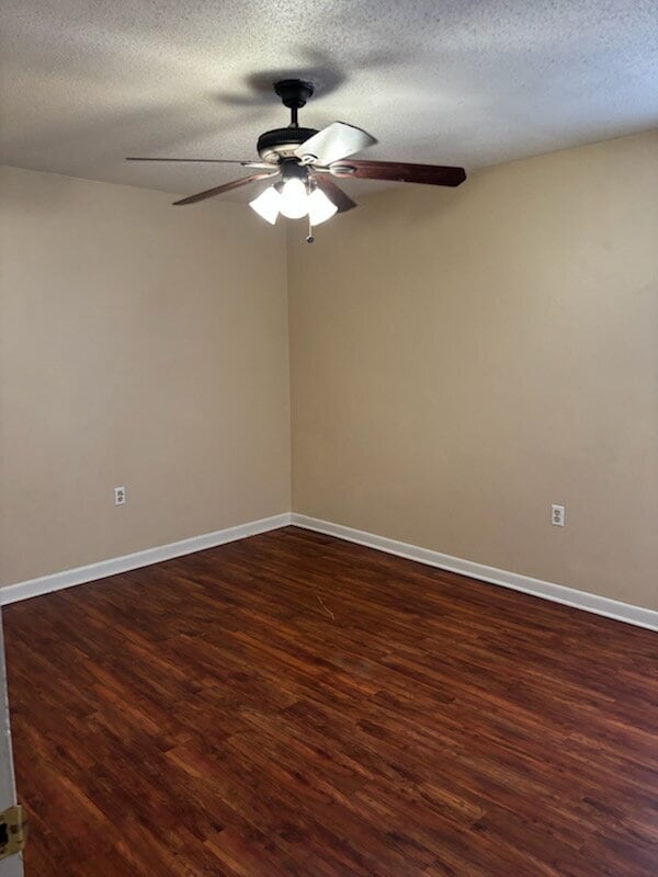 Building Photo - 612 Carnathan Ct