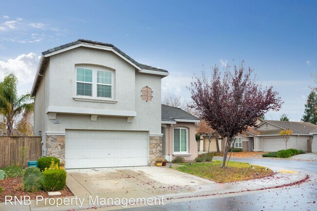 Building Photo - 3 br, 2 bath House - 1565 Blue Raven Street