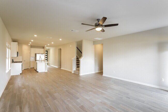 Building Photo - 1417 Arcadian Lily
